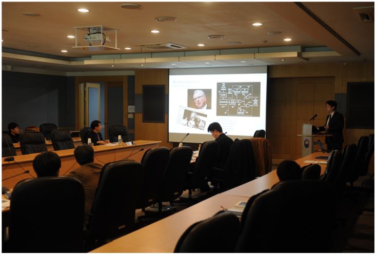 사용자 업로드 이미지